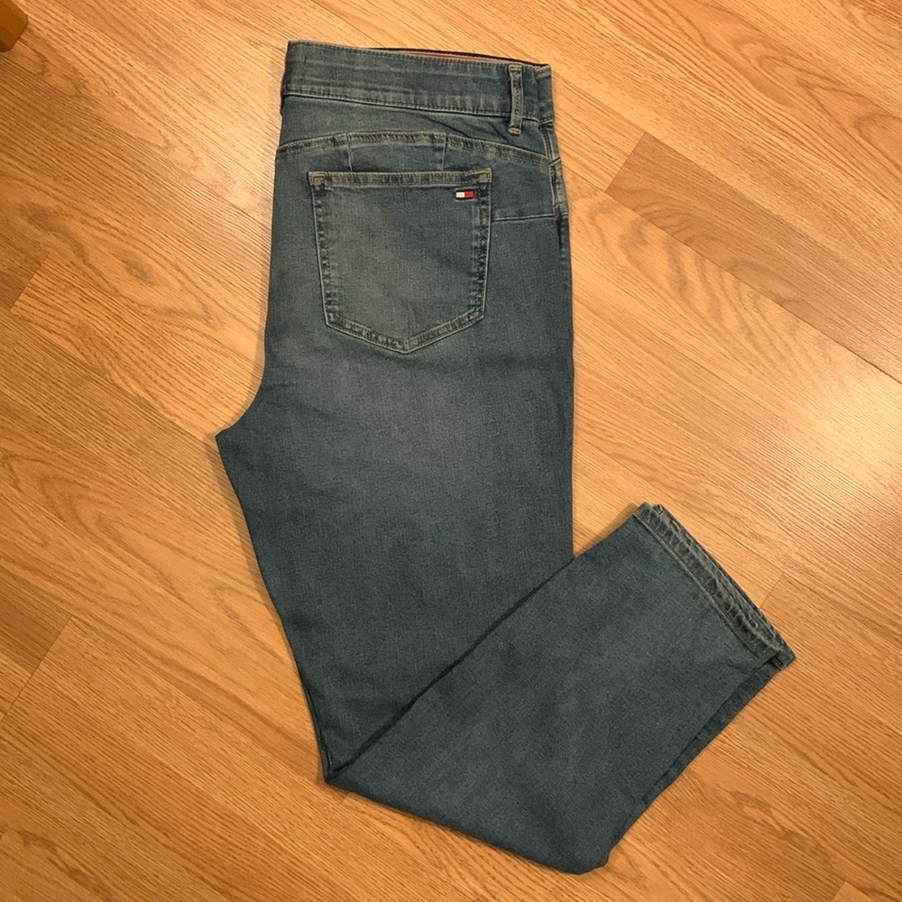 Tommy Hilfiger EUC Straight Leg Jeans